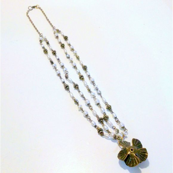 Brass Tone Faux Pearl Multi Strand Rose Pendant Necklace * - Picture 4 of 4